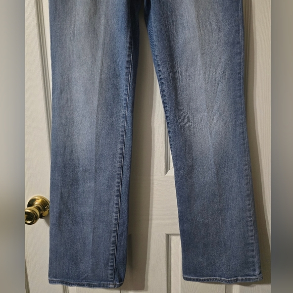 GAP Perfect Bootcut Mid-Rise Jeans, Light Wash, Relaxed Fit, Size 30R, EUC! - Picture 2 of 11